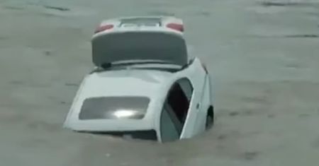 BMW podarowali rodzice. Prezent na urodziny rozwścieczył chłopaka