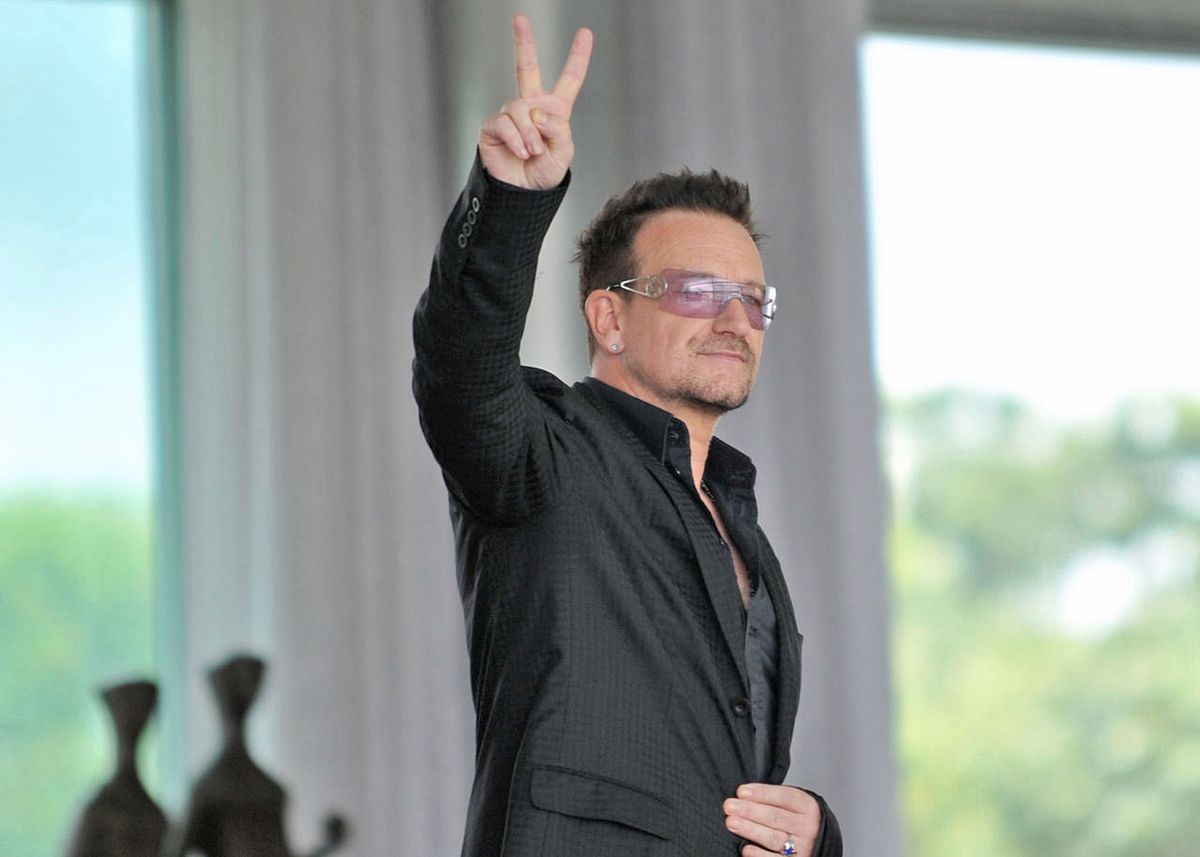 Bono apeluje ze sceny: "Naszym polskim braciom i siostrom odbierana jest demokracja!"