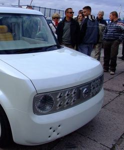 Nissan Denki Cube
