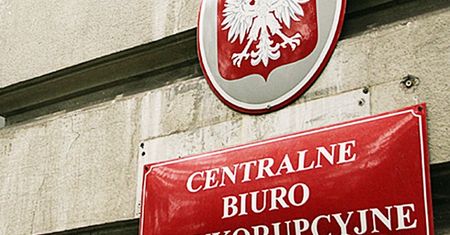 Lech B., były asystent unijnej komisarz, usłyszał 16 zarzutów