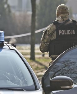 Ewakuacja szkoły w Gniewoszowie. Akcja CBŚP