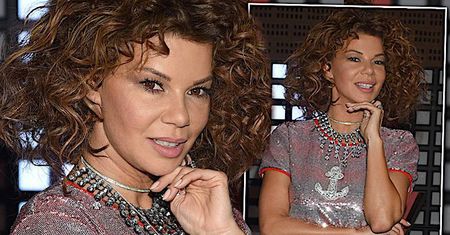 The Voice Kids: Skąpana w srebrze Edyta Górniak jak młoda Whitney Houston! Finał należał właśnie do niej!