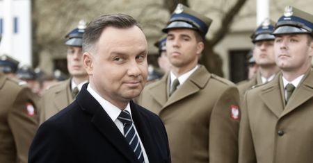 Prezydent odważnie mówi o sędziach. Były prezes TK Jerzy Stępień: zdumiewające