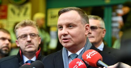 Wybory prezydenckie 2020. Zarzut znieważenia Prezydenta RP po ataku na wolontariuszy sztabu Andrzeja Dudy