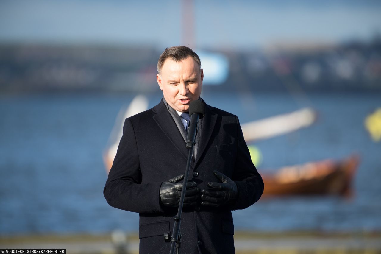 Prezydent Andrzej Duda wygwizdany w Pucku. PiS składa projekt uchwały