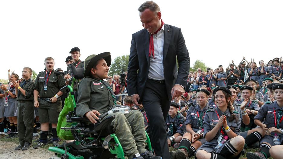 Prezydent Andrzej Duda na spotkaniu z harcerzami.