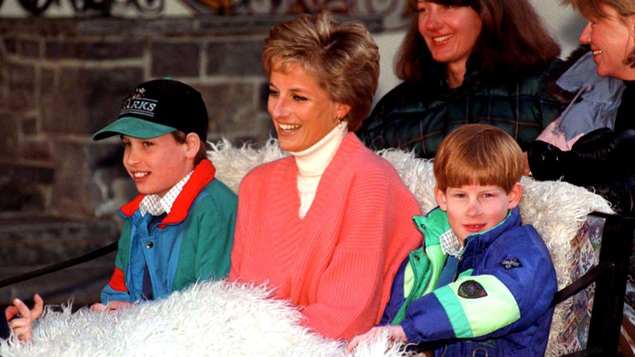Księżna Diana z Harrym i Williamem na feriach