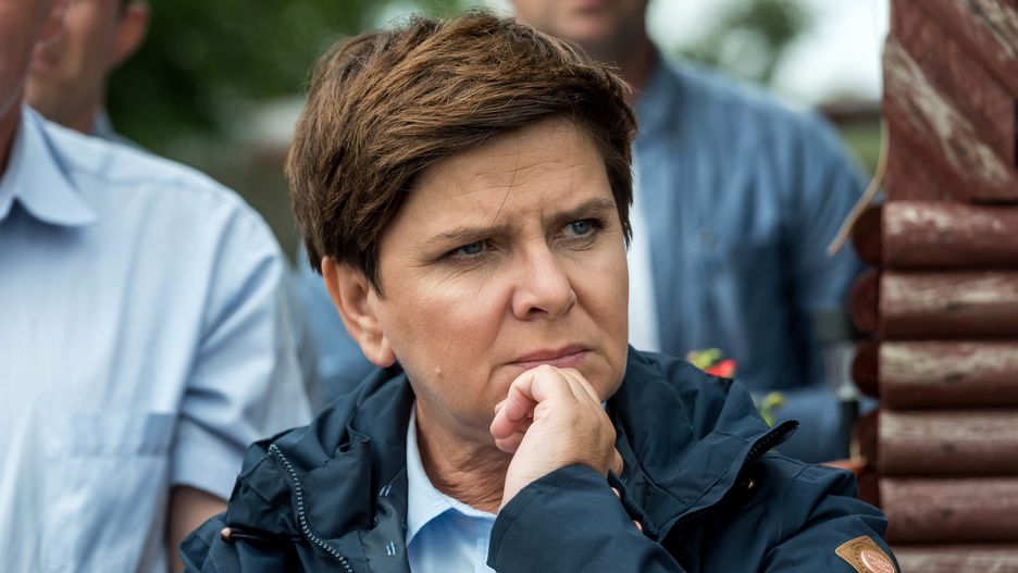 Premier Beata Szydło w zniszczonej przez nawałnice wsi Mała Klonia k. Gostycyna (woj. kujawsko-pomorskie).