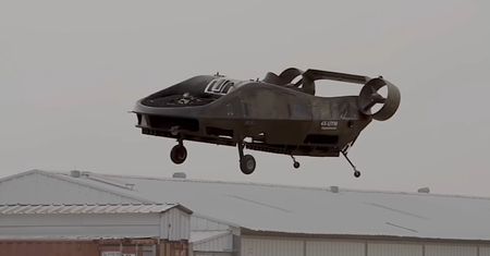 Izrael opracował "latający samochód". Dron idealnie sprawdzi się na wojnie. Pracowali nad nim 18 lat