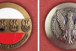 "Brak słów". Macierewicz wybił specjalny medal im. Bartłomieja Misiewicza