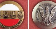 "Brak słów". Macierewicz wybił specjalny medal im. Bartłomieja Misiewicza