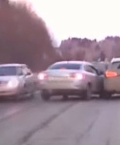 #dziejesiewmoto: wyprzedanie na trzeciego, pirat drogowy i BMW i8 Spyder