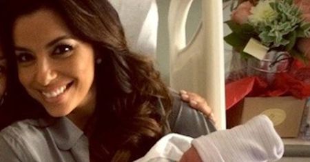 Eva Longoria z niemowlęciem na porodówce... Była w ciąży?