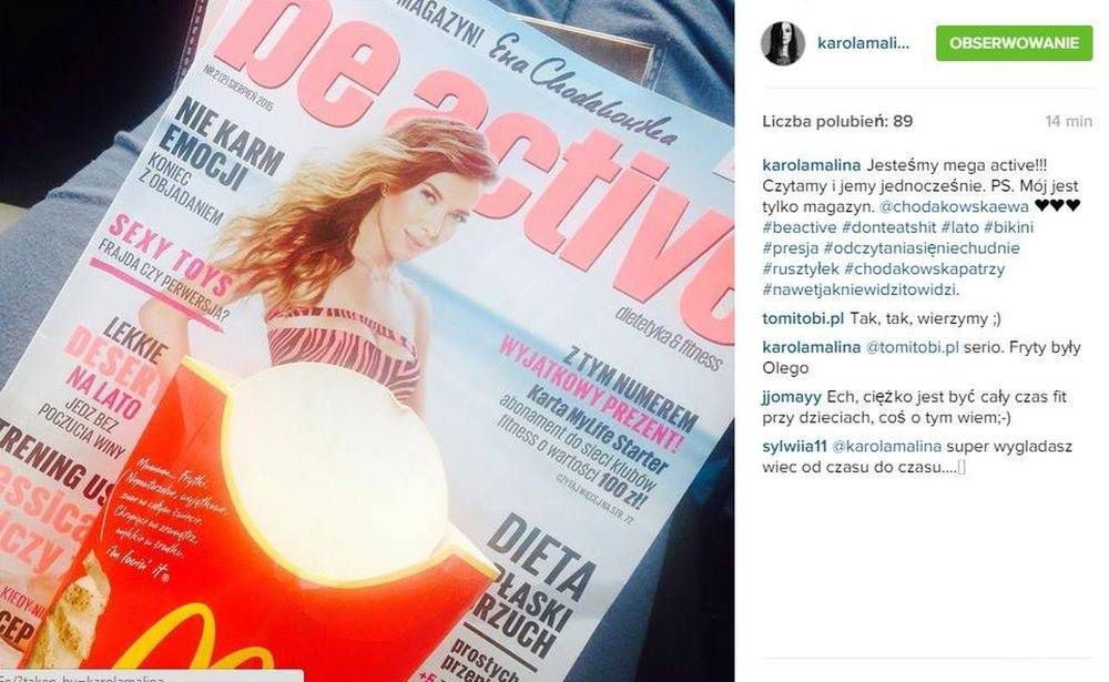 Karolina Malinowska czyta magazyn Ewy Chodakowskiej, fot. Instagram
