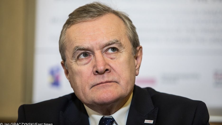 Decyzja ministra Piotra Glińskiego o zmniejszeniu dotacji na ECS wywołała prawdziwą burzę
