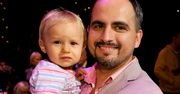 Egurrola pochwalił się córeczką