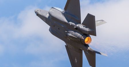 Elon Musk: "F-35 nie miałyby szansy" w starciu z dronami