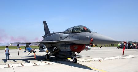 Polskie bomby dla F-16 trafiły do armii