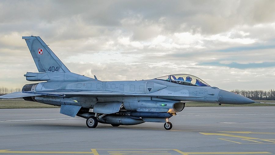 W przeszłości istotnych inwestycji dokonywano np. w związku z realizacją programu samolotu F-16