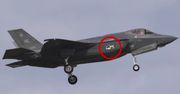 F-35 zaczął rozpadać się w powietrzu. Perełka US Air Force straciła panel