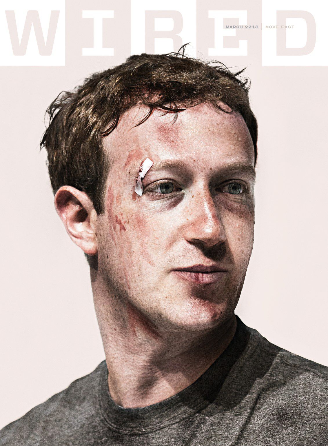 "Wired" pokazuje poobijanego Zuckerberga. O co chodzi?