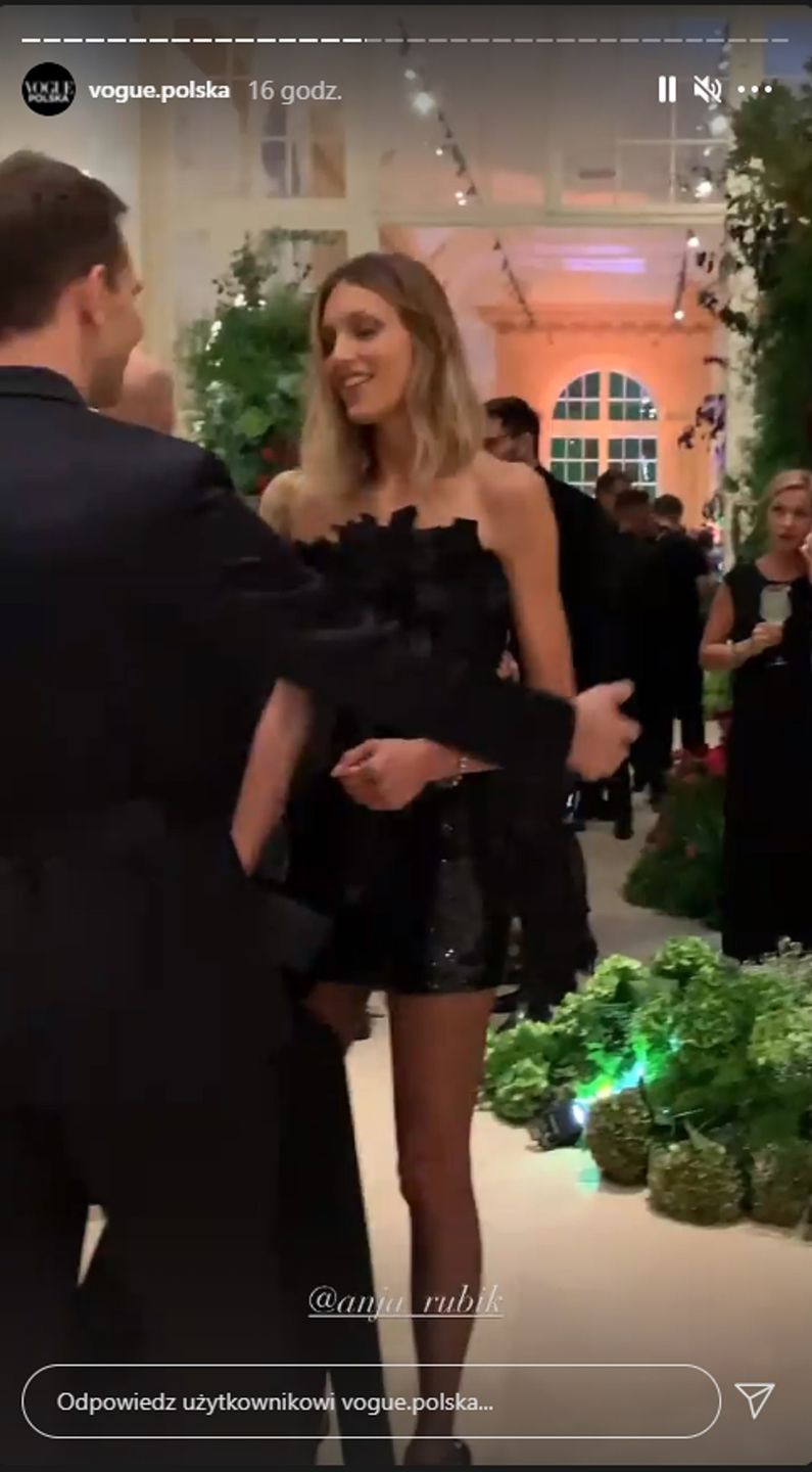 Anja Rubik na imprezie Vogue Polska
