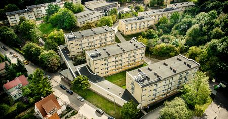 Nocleg w akademiku sposobem na tanie wakacje