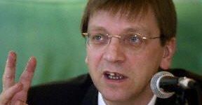Verhofstadt: w kwietniu miniszczyt w sprawie wspólnej obrony europejskiej
