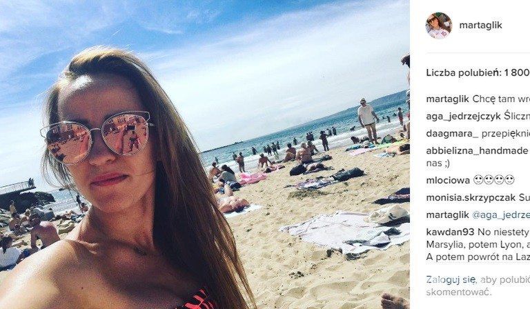 Marta Glik opala się na plaży