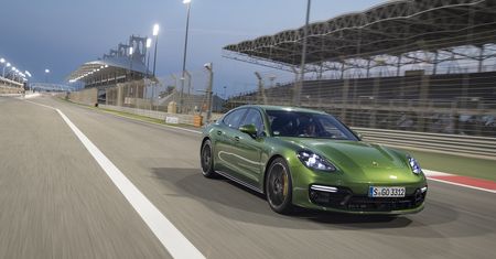 Porsche Panamera GTS: pierwszy test sportowej limuzyny na torze F1 w Bahrajnie