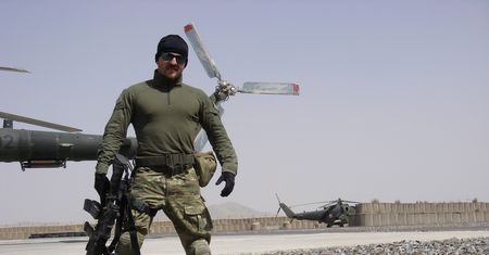 Były komandos GROM-u: "NATO przegrało z biznesem. Pozwólmy polskiemu wojsku myśleć, budujmy własną obronność"
