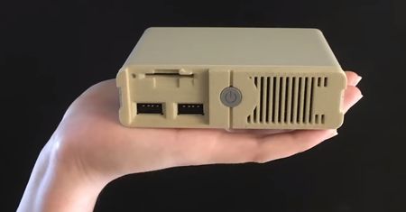 PC Classic - komputer i 30 gier z czasów DOS. Przebije PlayStation Classic?