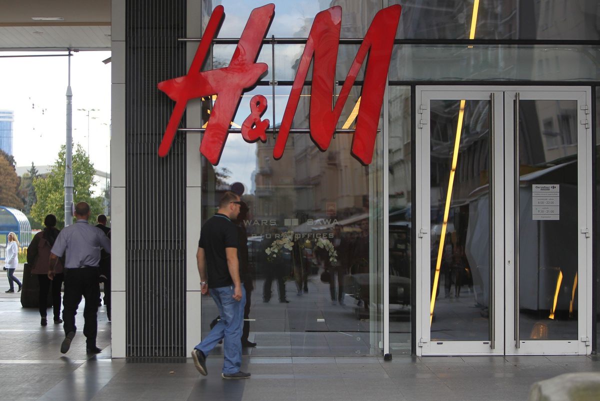 H&M kończy z drukowanym katalogiem. Internet bierze górę