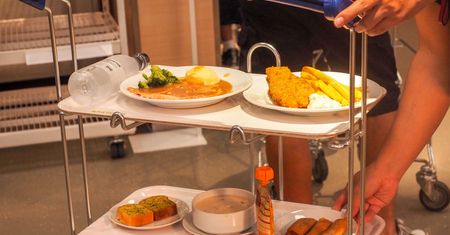 IKEA stawia nie tylko na wegańskie hot dogi i klopsy. W ofercie pojawi się sztuczne mięso