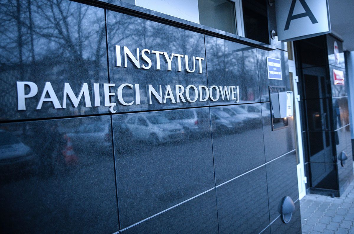 Prawnicy twierdzą, że ściąganie za pomówienia wobec narodu Polskiego, najlepiej egzekwować na drodze cywilnej