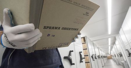 Gigantyczne podwyżki dla pracowników IPN
