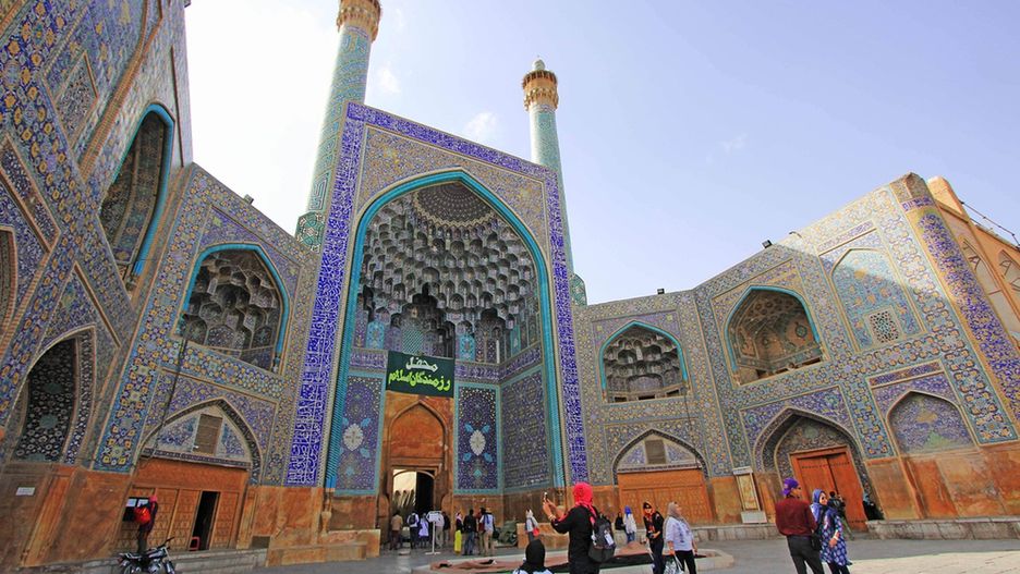 Iran odwiedziła rekordowa liczba turystów. W 2016 r. przyjechało tu blisko 10 mln osób.