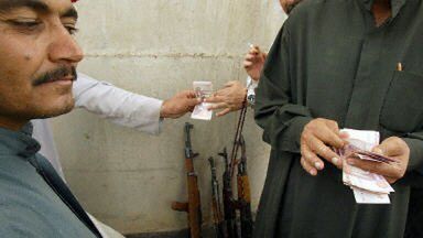 Irakijczycy wymieniają pieniądze