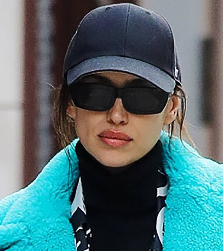 Irina Shayk w pluszowym płaszczu w NYC