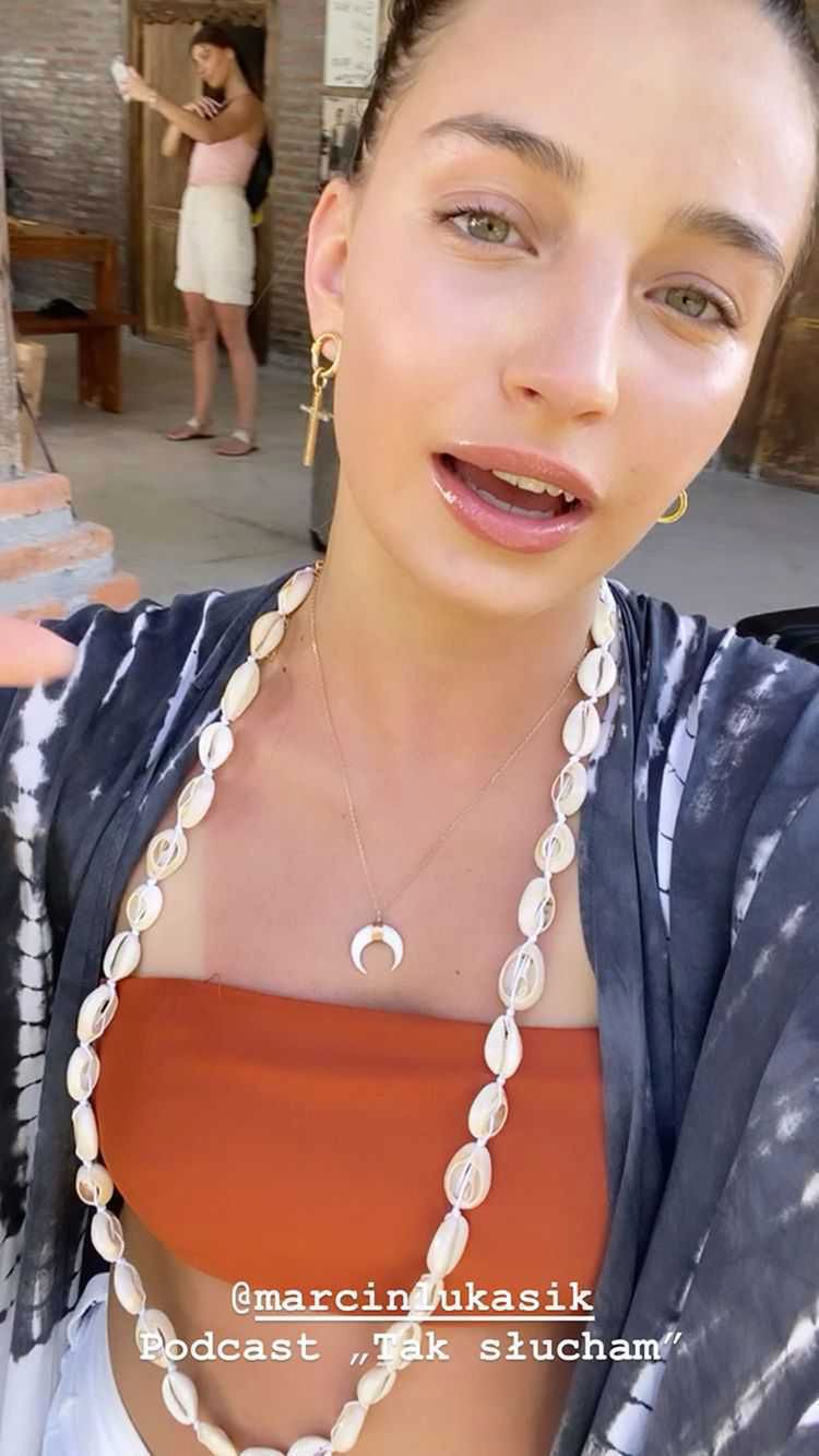 Julia Wieniawa na obozie jogi na Bali