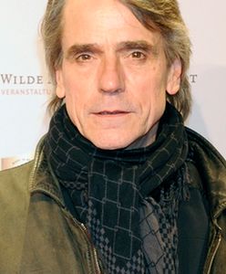 Jeremy Irons: Oscary wolę oglądać w domu