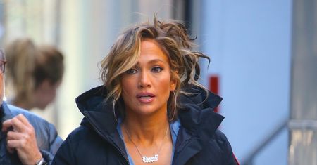 Jennifer Lopez i Alex Rodriguez są razem dla pieniędzy? "Ona wie, że ten ślub dobrze zrobi jej wizerunkowi"