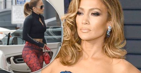 Buty Jennifer Lopez warte fortunę doczekały się repliki w sieciówce. Cena? 59,99 złotych