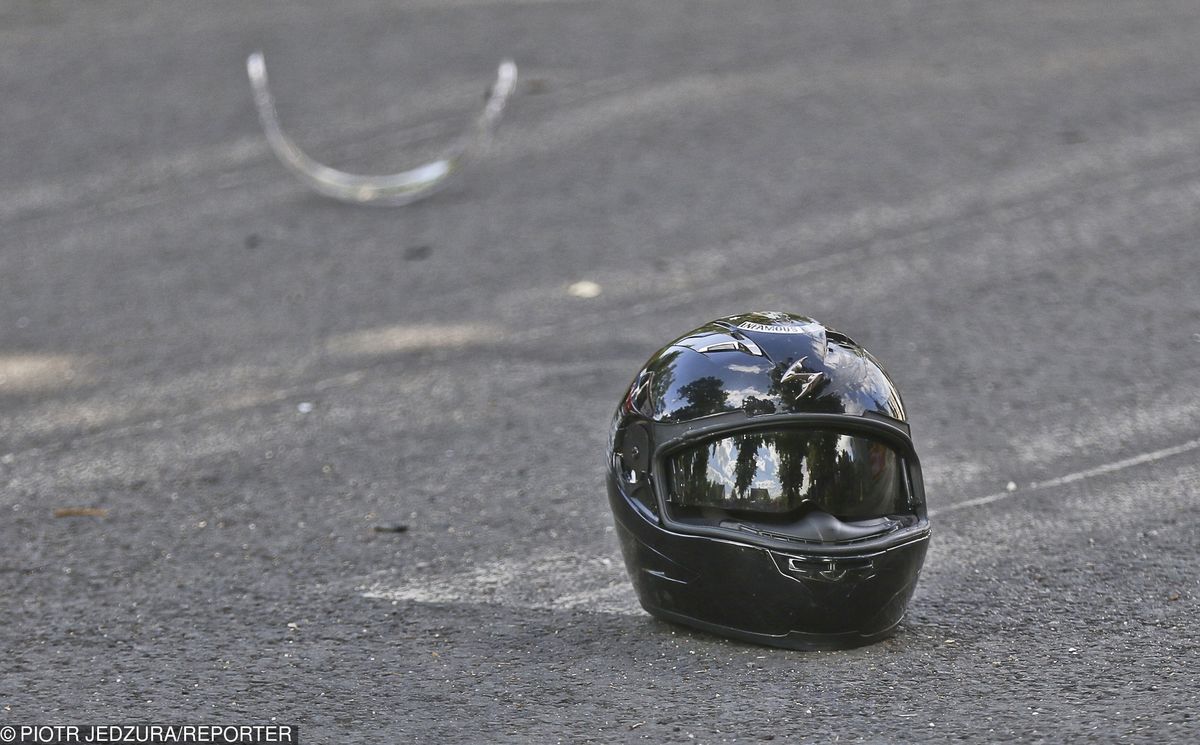 Wypadek na "zakręcie śmierci". Motocyklista wypadł z drogi