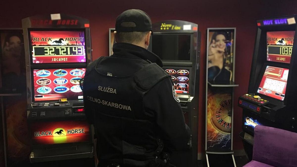 Funkcjonariusze KAS rozbili grupę przestępczą działającą na Pomorzu