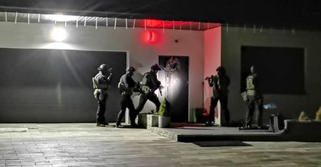 Wystawiali fałszywe faktury. Grozi im 25 lat więzienia