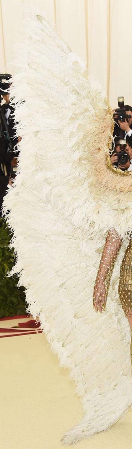 Katy Perry, kreacja: Versace – MET Gala 2018