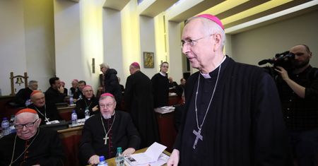 Bruncz o rozliczeniu Kościoła z przypadkami pedofilii: "Episkopat gra na czas?"