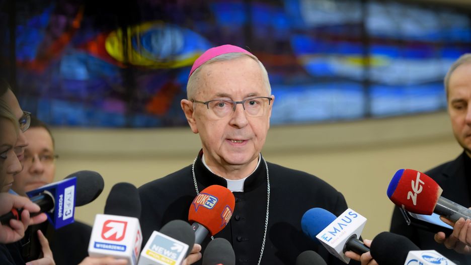 Koronawirus w Polsce. Abp Stanisław Gądecki poinformował o nowych wytycznych w Kościele