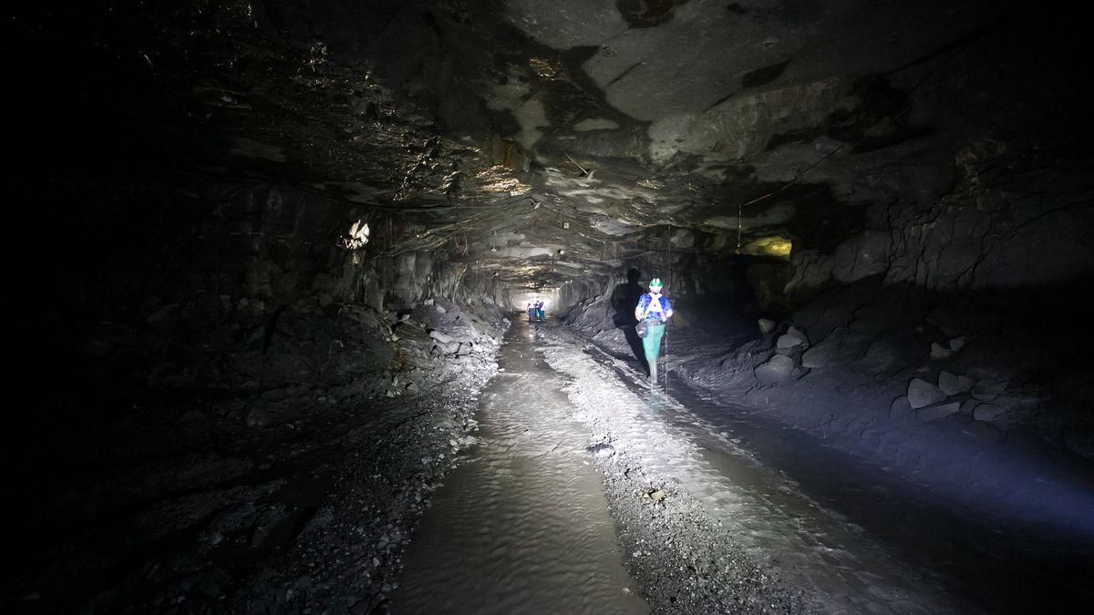 Górnicy w KGHM należą do elity zarobkowej w Polsce